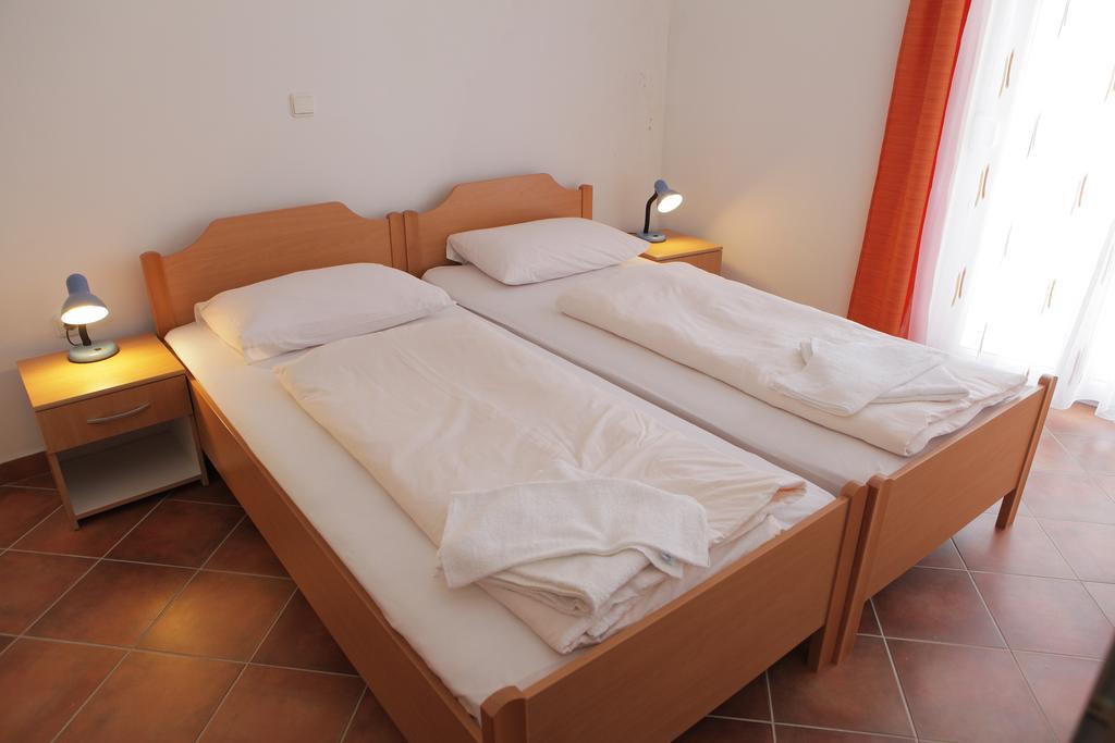 Apartment Horizont โตรกีร์ ภายนอก รูปภาพ